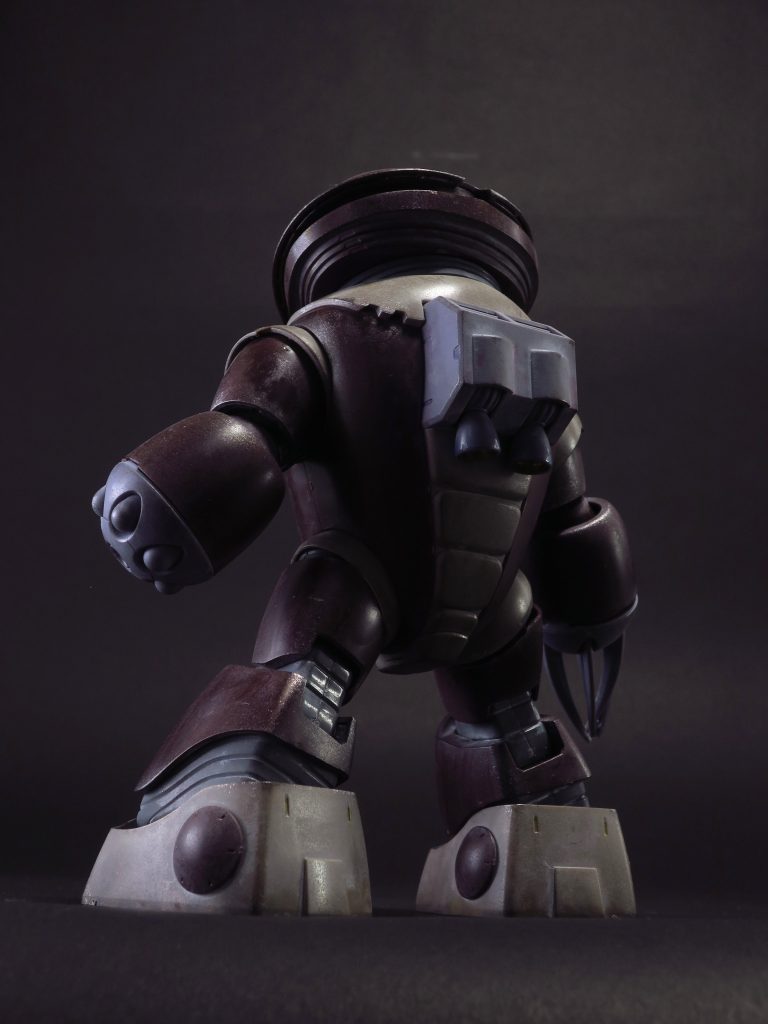 脚のつなぎ目は消してませんが、これ消すのかなり大変なんじゃ…