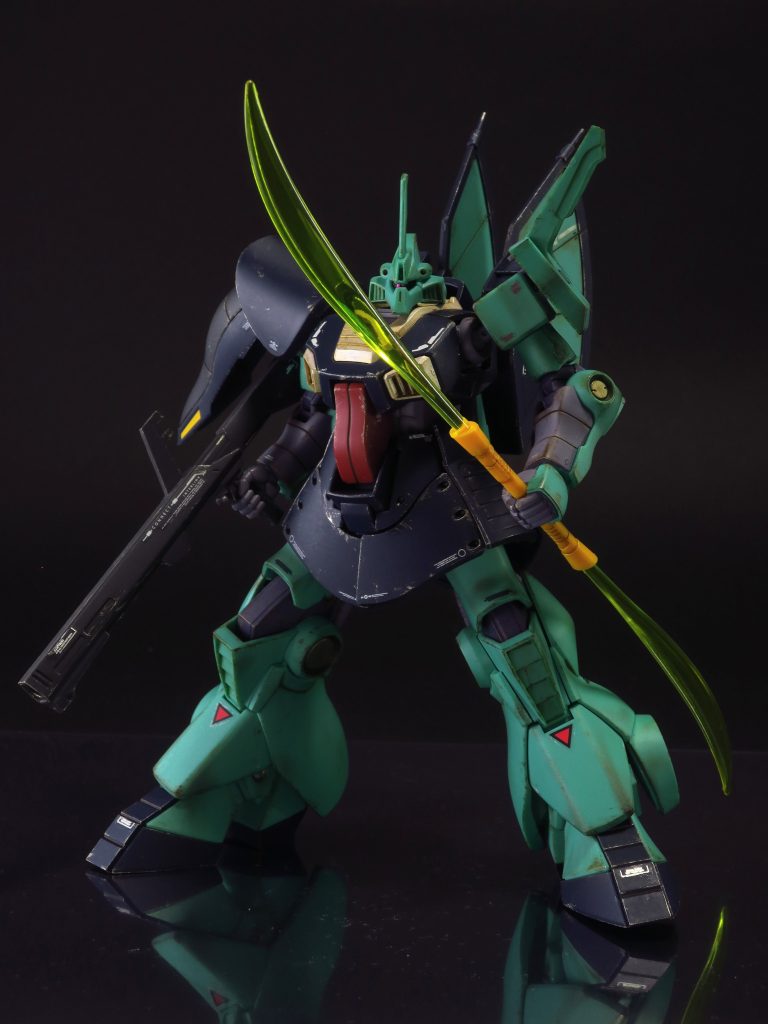 ディジェはクレイバズーカのイメージ。ですが、ナギナタも捨てがたい。両方持たせるしかないですね。