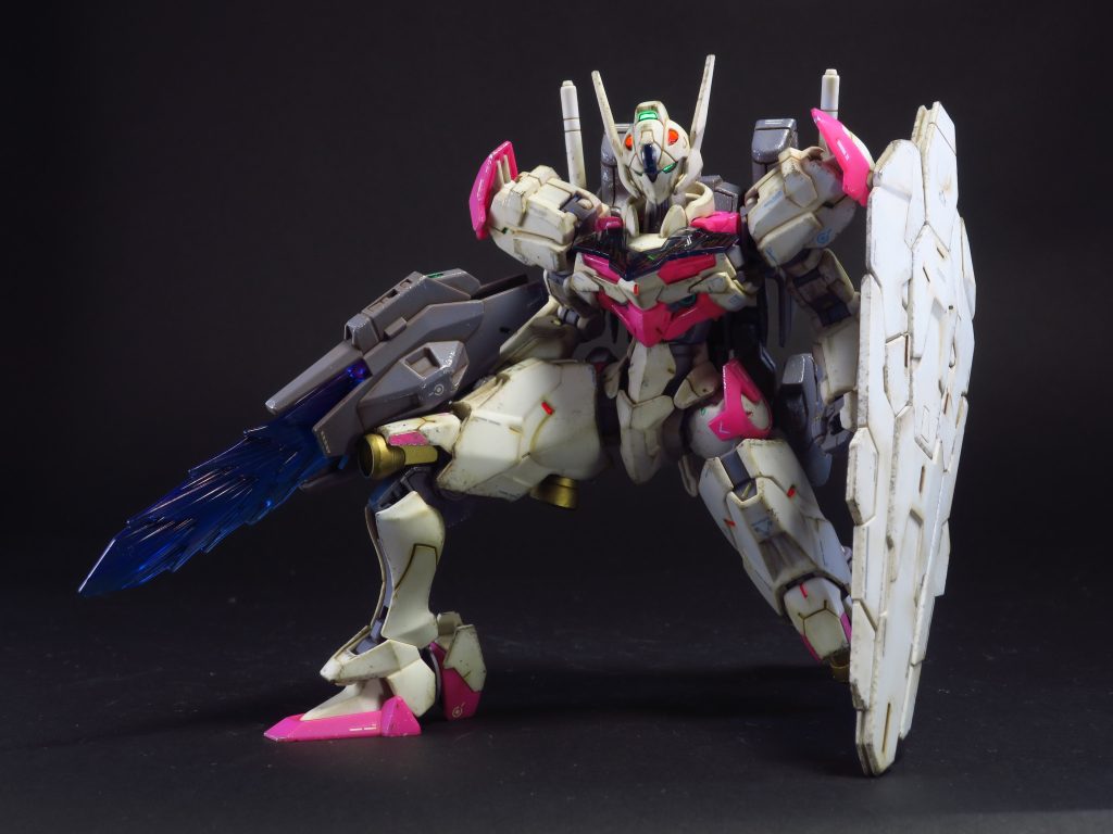 細身の体は素晴らしい可動。文句のつけようがありません。