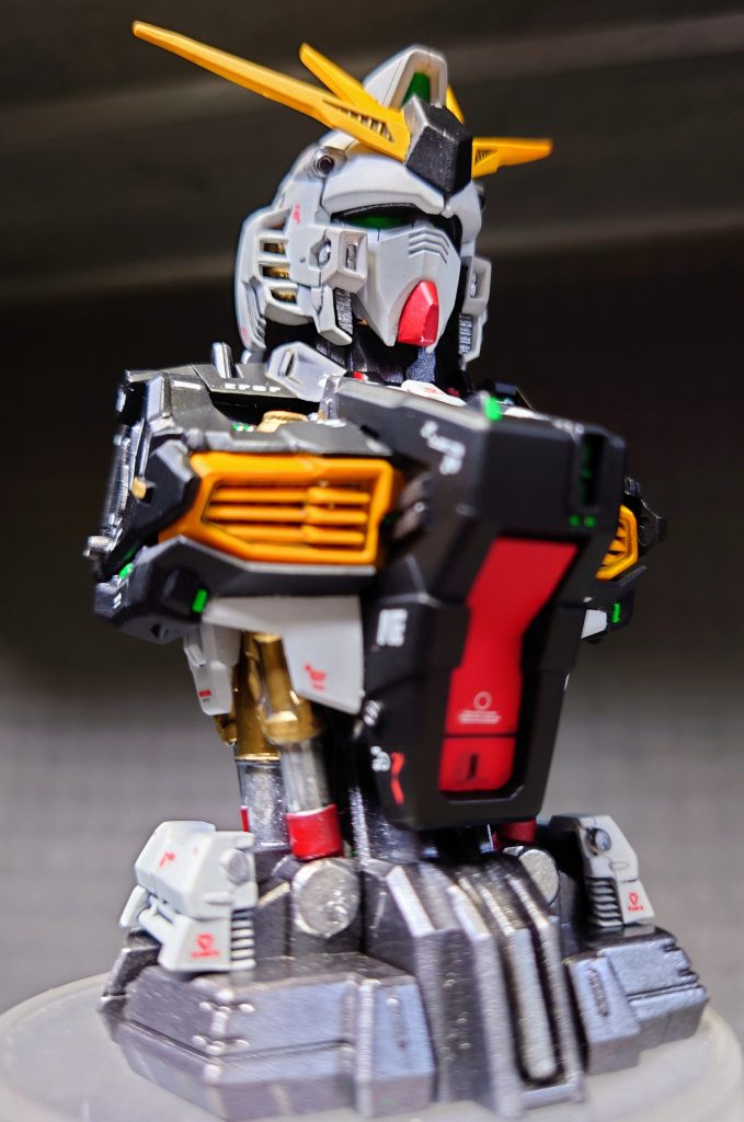 以上、メカニカルバストνガンダムでした。久々にガンプラ(?)を制作しましまが、実は前に制作したMGスタークジェガンを完成させてから、軽い