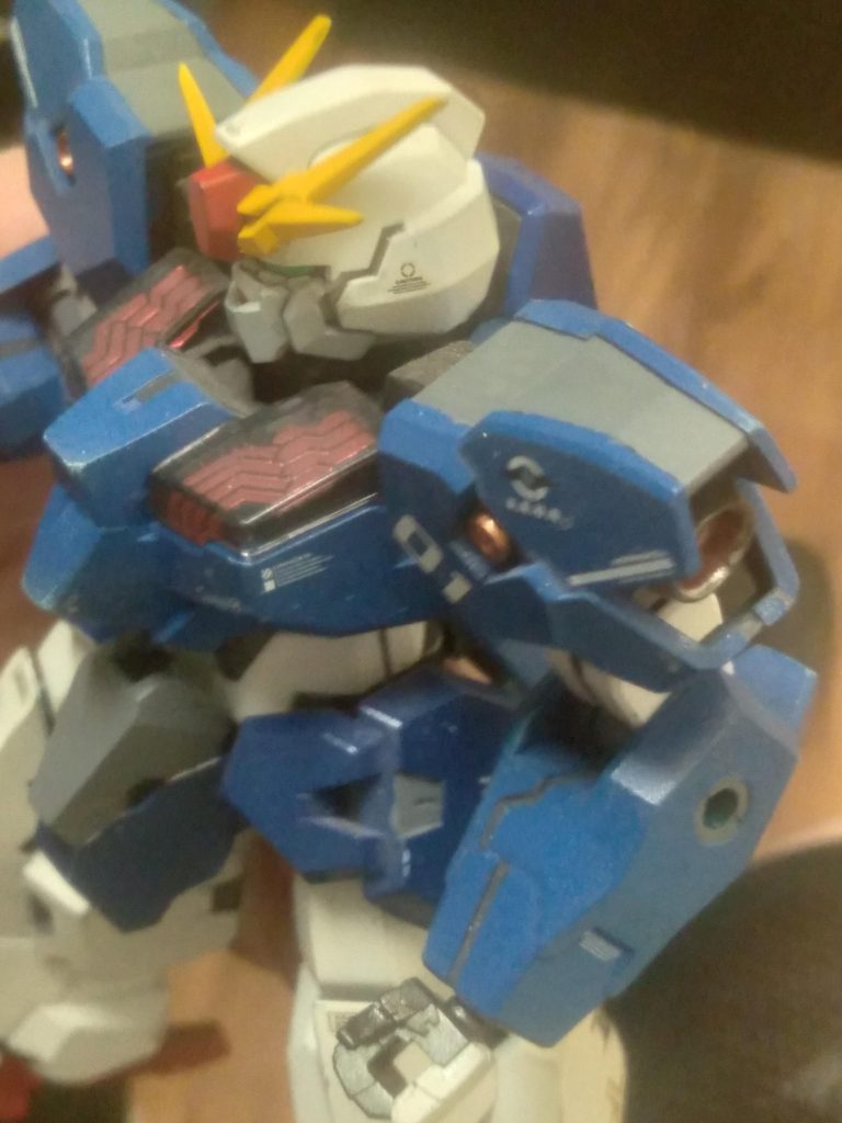 Used Vallejo neutral grey to do some detail painting