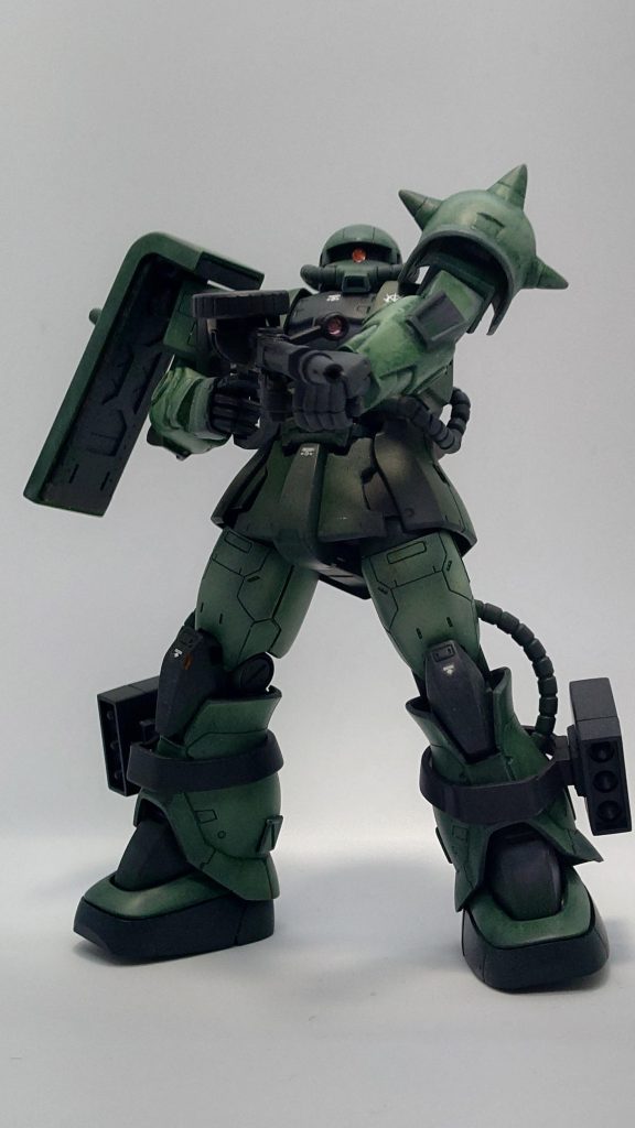 …とか何とか言っていますが、過去作で余ったパーツの有効活用と言うのがホントの所です。とは言え、可動に関しては定番のキットを使ってますのでこの通り。次回作「密林のガンダム」に続きます(笑)…いつになるんでしょうか(汗)