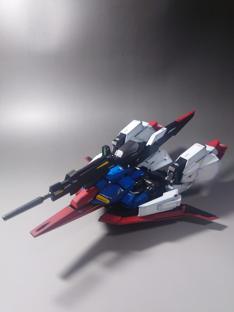 塗装ハゲを気にして、ビクビクしながらせっかくなので変形させてみました😀しかしよくできてるキットだなー