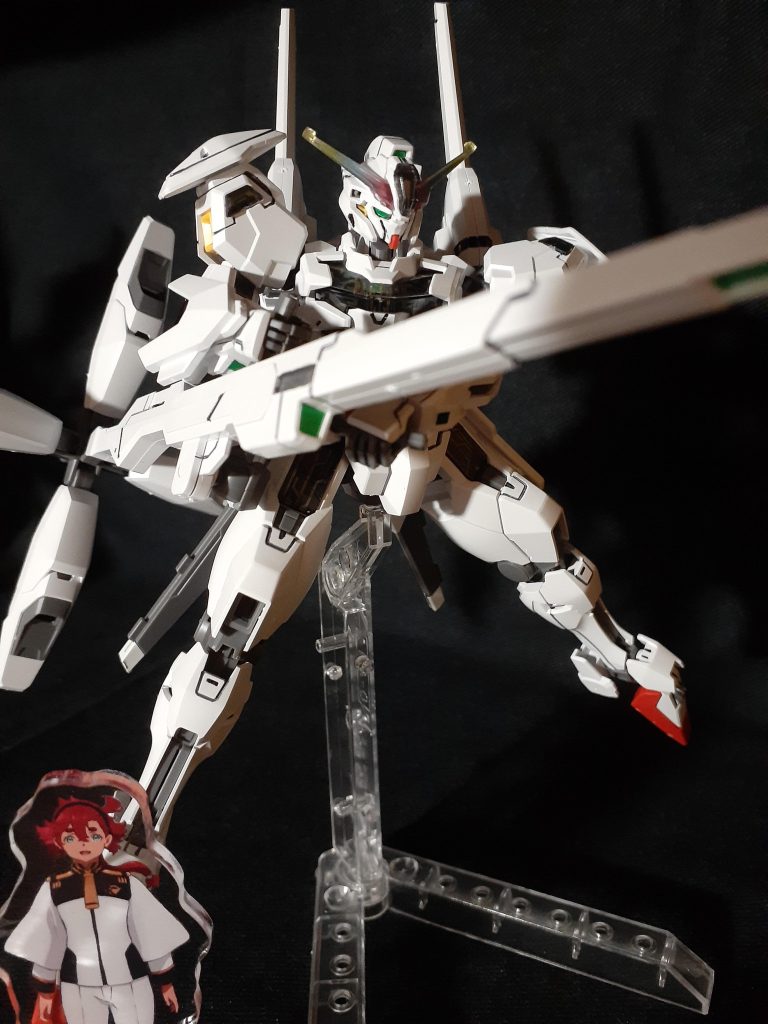 ビットオンフォームでバリアブルロッドライフルを両手持ちで構えた体勢です。片手持ちとはまた違った感じですね。