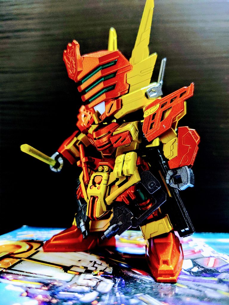 バイザーの中の色は次の機体に繋げる感じにしています。