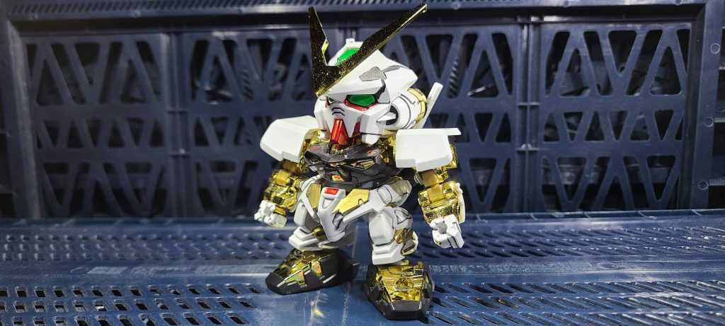 BB戦士アストレイゴールドフレーム–2枚目/制作者:もやしXX