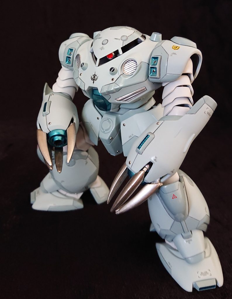 カラーやディテールアップは先行制作したハイゴッグに合わせ、サイクロプス隊を意識しながら一体感を出してみました。生意気ながら、個人の思いを具現化できることが模活の最大の楽しさと思ってます😏   