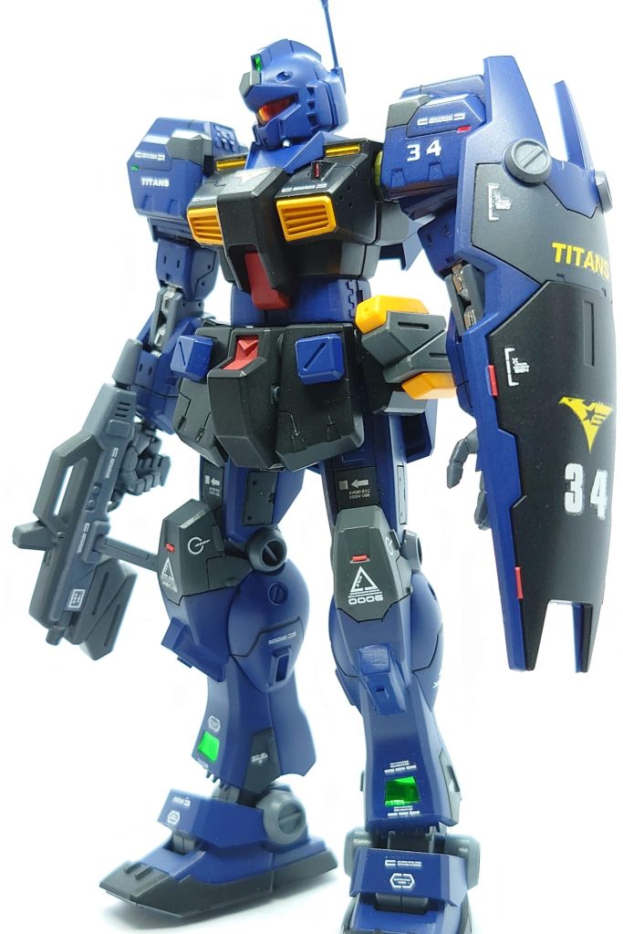 すでにハイザックの配備が済んでおり、ティターンズ内では新型可変機やNT及び強化人間用の特殊機体開発に重点が置かれていた。しかし同部隊の人員は思想的な問題から純連邦製直系のジムクゥエルを近代化改修して使用することが多かったとされる。