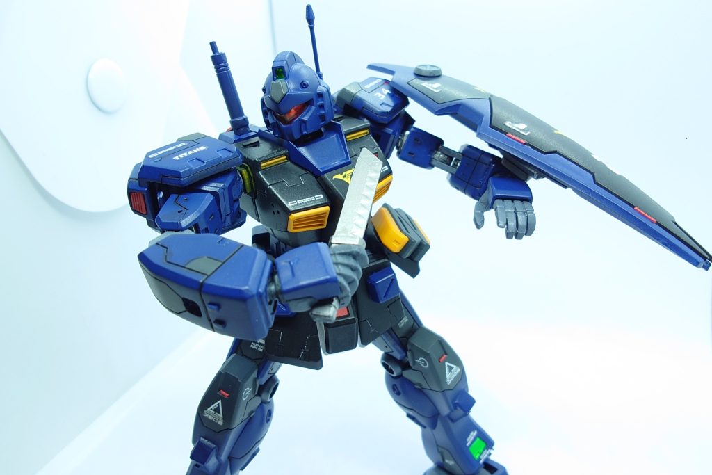 またビームサーベルを使用できない状態のフェイルセーフティとしての意味合いも強い。