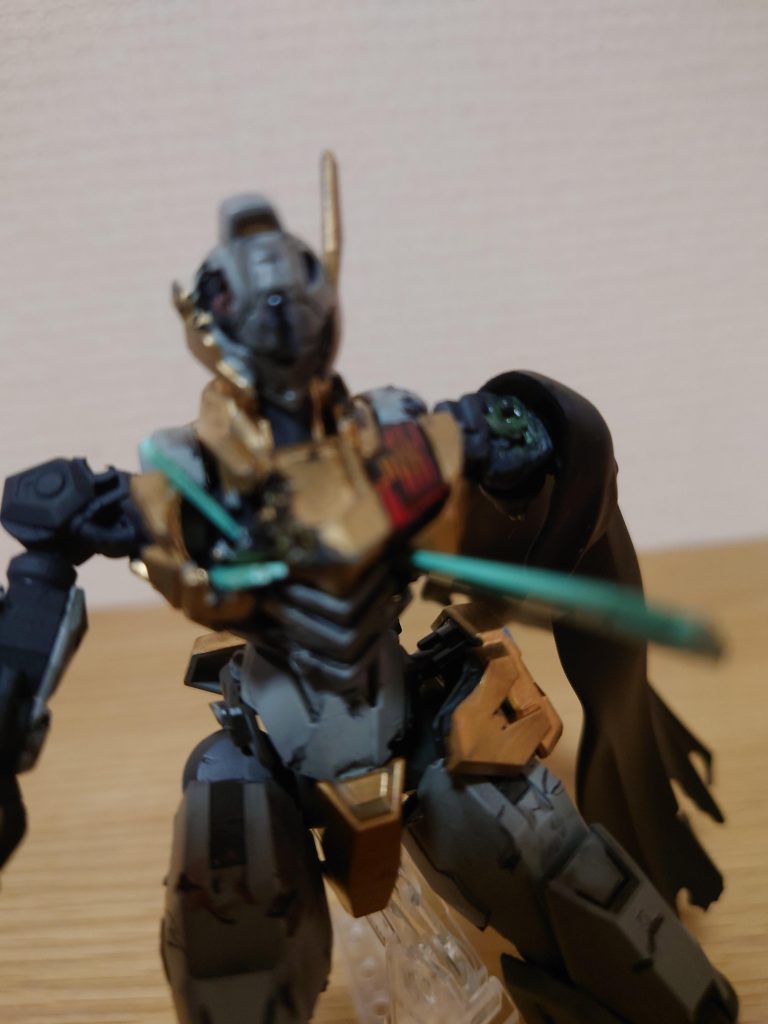 魔女は三度刺されて、焼かれても倒れない。