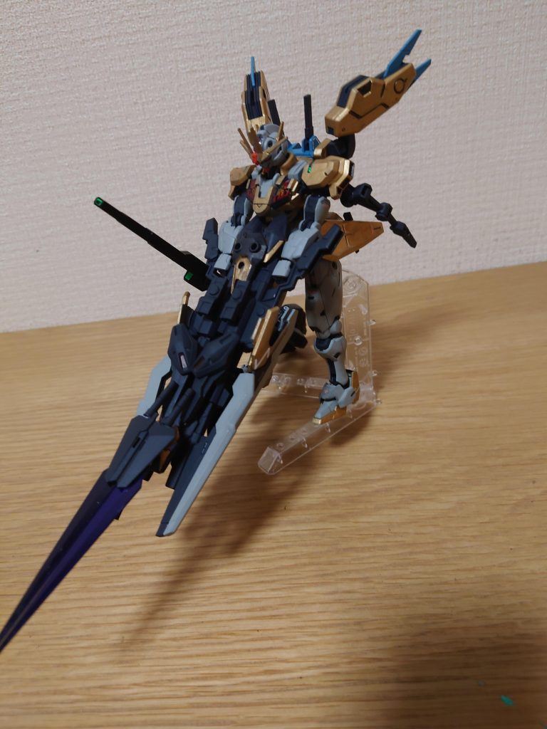 ツインガンビットライフルで纏めて敵を薙ぎ払う。