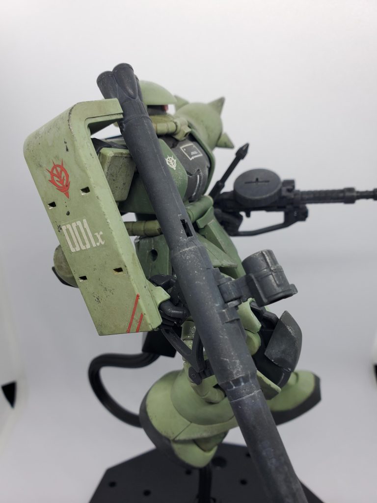 塗料を拭く時はキムワイプをポンポンして拭き取ってみました一方向に拭き取らないことで無重力状態でのホコリ汚れが表現出来たと思います