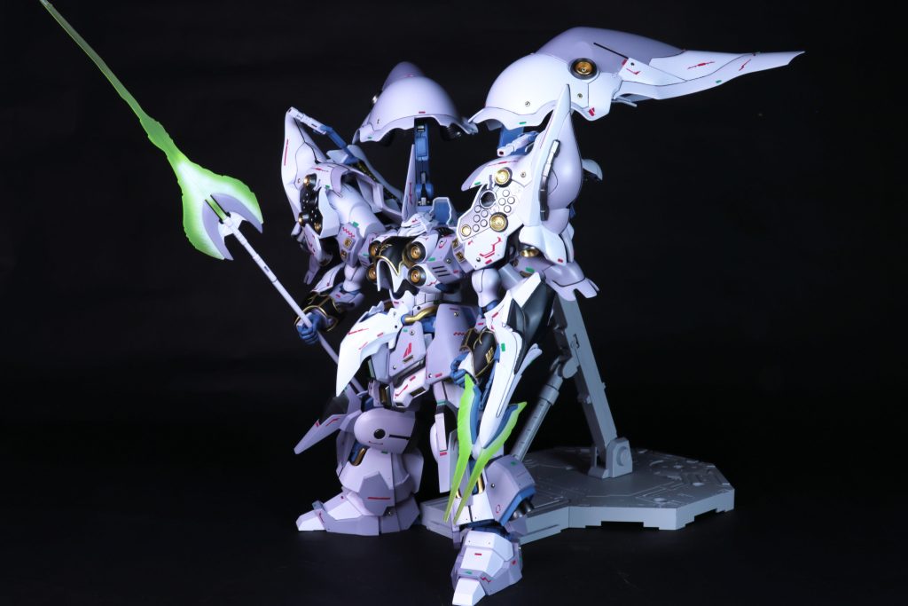 全体1メインカラーの白と灰色は微量にムサラキを入れています。全体に半ツヤ仕上げにしています