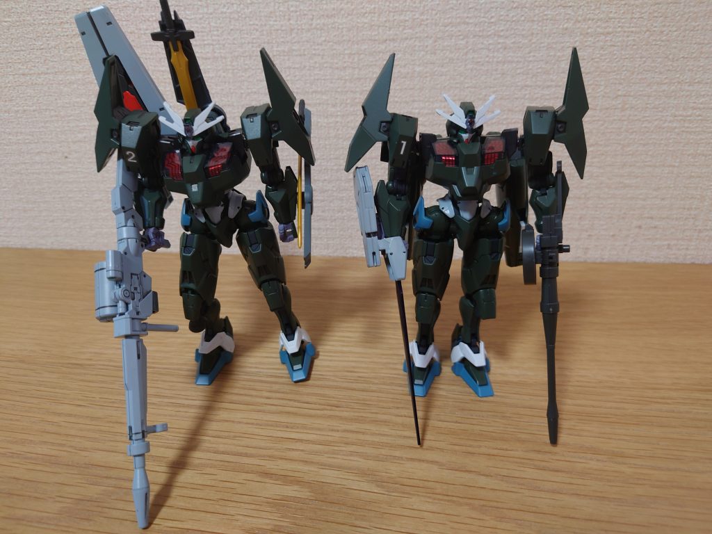 1号機(右)と2号機(左)