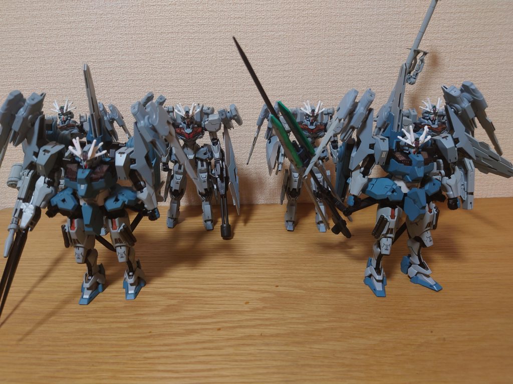 ヴァルキュリスシリーズの6機。黄金の魔女の盾持ちたち。元ネタは北欧神話「巫女の予言」に登場する6騎のヴァルキュリアたち。ヴァルキュリアはヴォルヴァとしての側面(特にゴンドゥルやスクルド)も持つため外観や装備をガンヴォルヴァに寄せております。