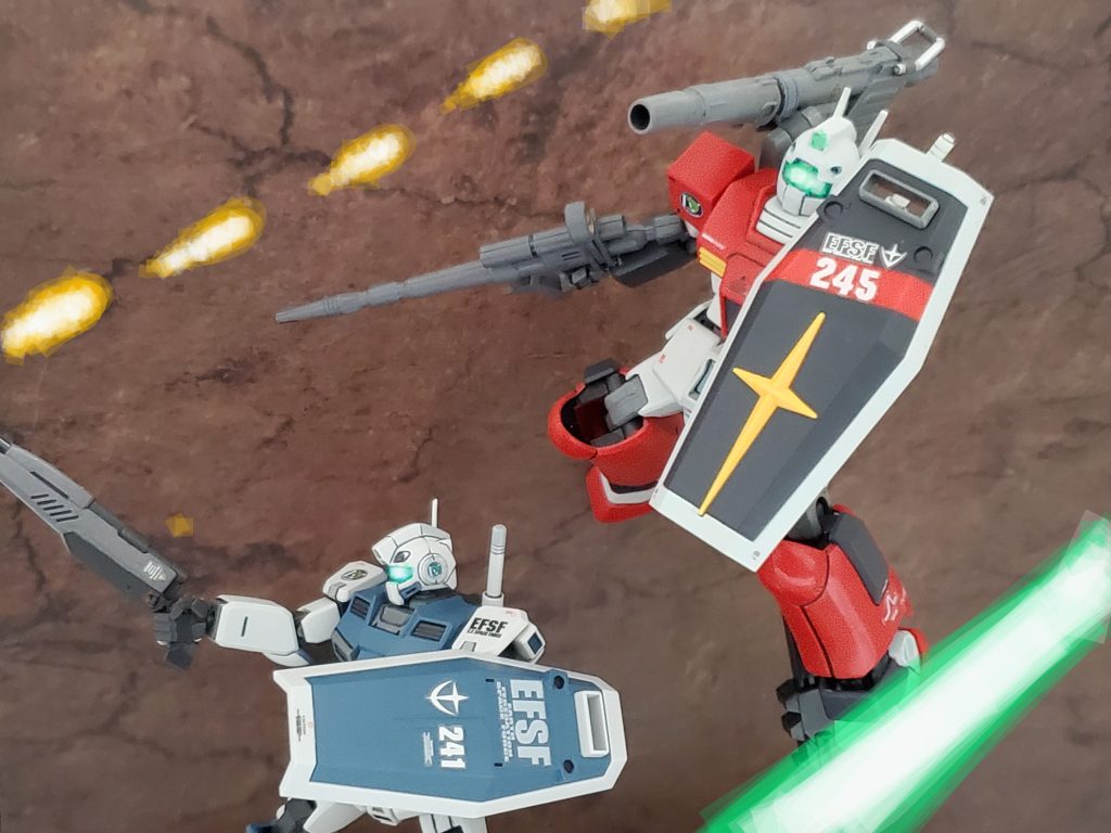 ティアンム艦隊によるソーラシステムの照射が成功し、機能が麻痺するジオン軍😆🎶各MS部隊にソロモン内部への侵入指令が下る❕第4小隊も部隊を集結させ、抵抗激しいソロモンスペースゲートに取り憑く~👍✨