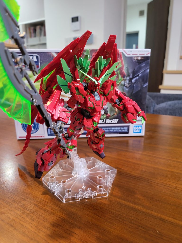 スミイレを黒でする予定でしたがゴールドの方が映えるんじゃ無いかと思いましたが… 