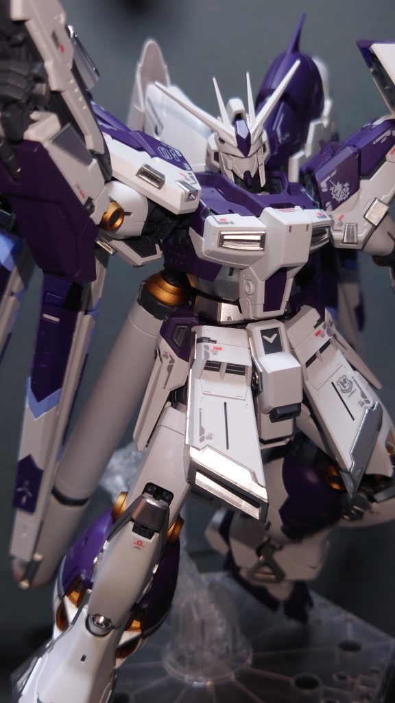 RG Hi-νガンダム–4枚目/制作者：nirone