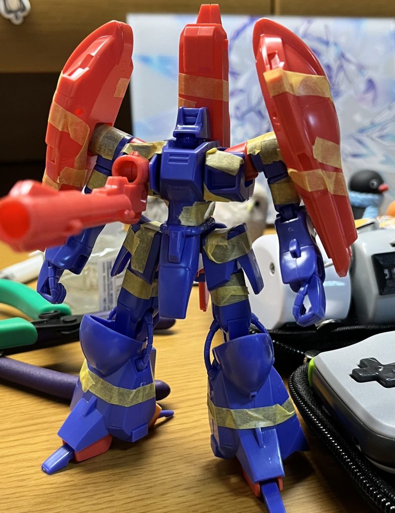 仮組み段階ですこのままでも出来はいいのですが、顔が若干潰れてしまっている為、手を加えました