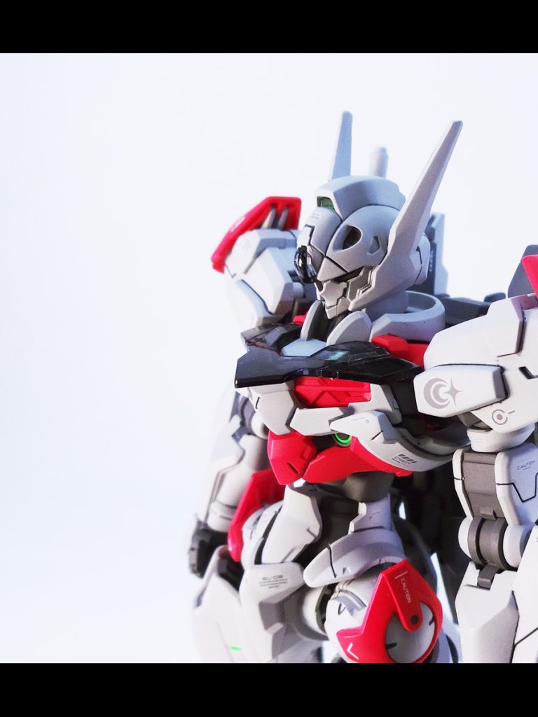 デカール仕上げ作業の時はプロローグをリピ再生していたのですが、デカールが滲んで見えねぇ…。おっきの下りで泣けてくるってなんかもう色々おかしくなってますね。