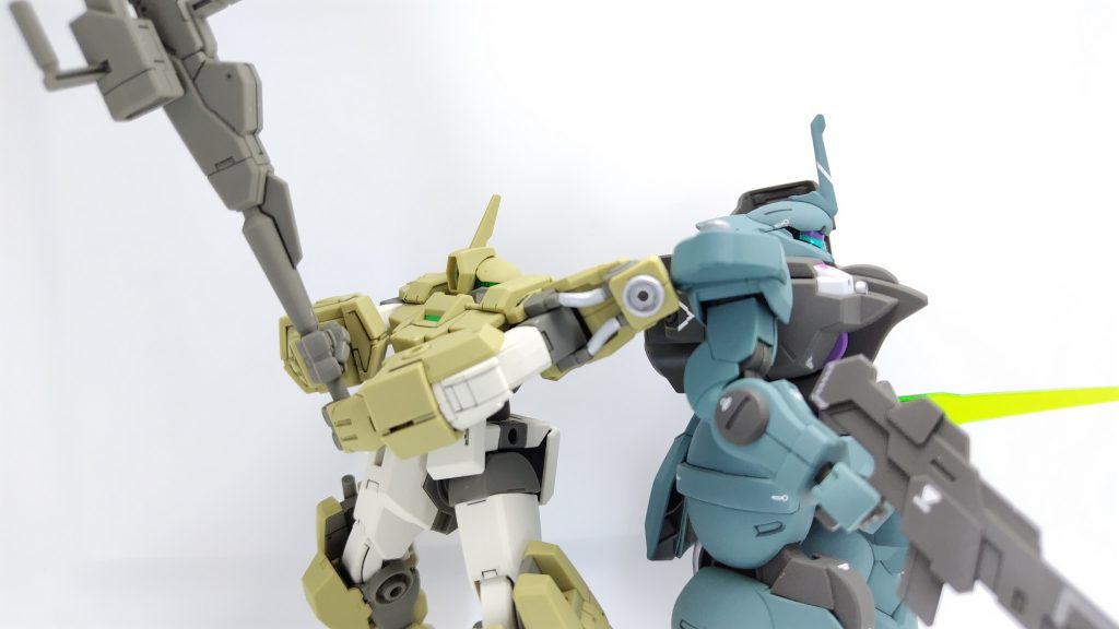 ディランザを作ろうと思ったきっかけがチュチュとの共闘の背合わせです。背中を預けるシーンが好きなのでこれを再現させたく購入しましたが、まさか23話であんなに活躍するとは。