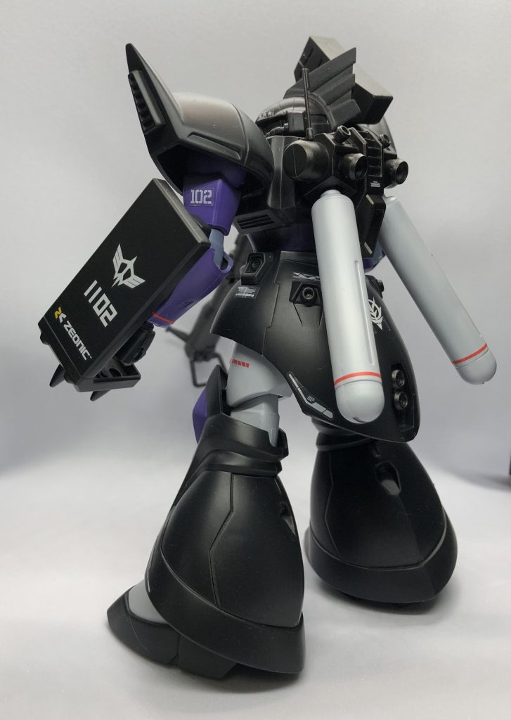 今のガンプラは塗り分けし易くて楽っちゃ楽ですね…。上手くはないけども。