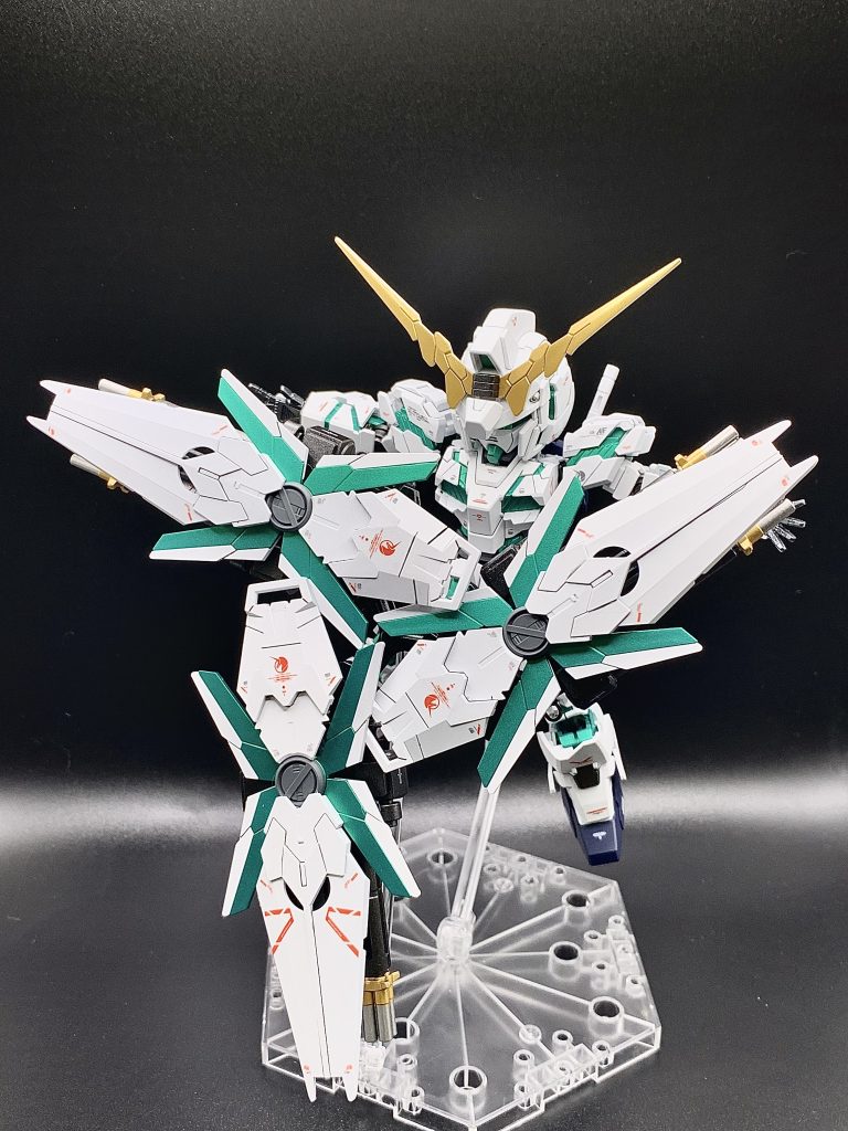 コロニーレーザーを防ぐポーズもできるように平手も見繕いました