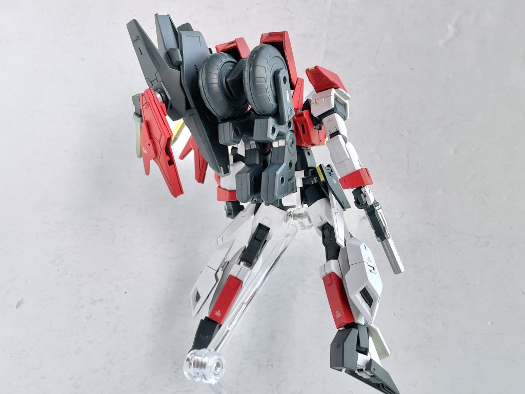 背中はこんな感じ