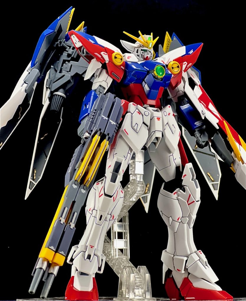 部分塗装は本体所々をグレー、ツインバスターライフルとウイング裏はメタリック風に。あとメインカメラも拘りで筆塗りしてます‼️