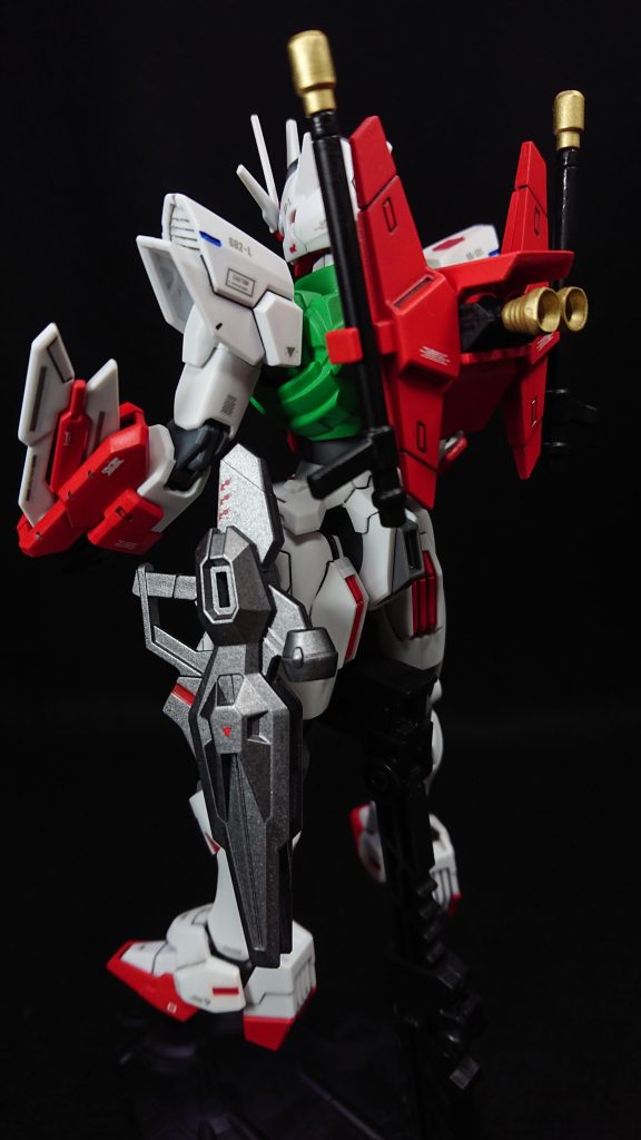 使用した塗料タミヤカラースプレー・ブラック・ゴールド・パークグリーン・ライトガンメタルMr.カラースプレー・シャインレッド