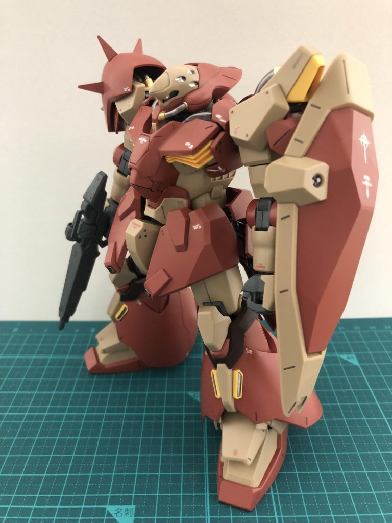 斜め上から(๑>◡<๑)