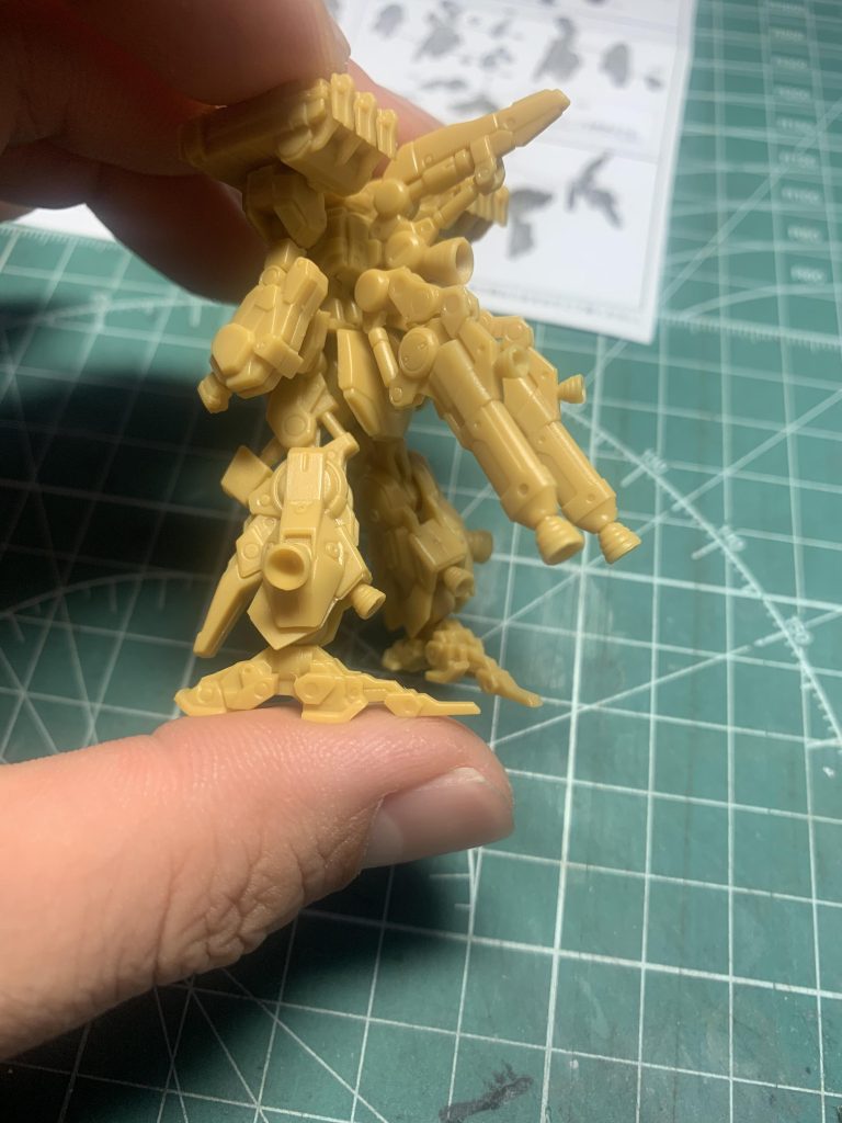 このメカメカしさすごくいい。元々密度すごいのに小さいから一層ミチミチ。これ塗り終わった後の達成感ヤバそう。