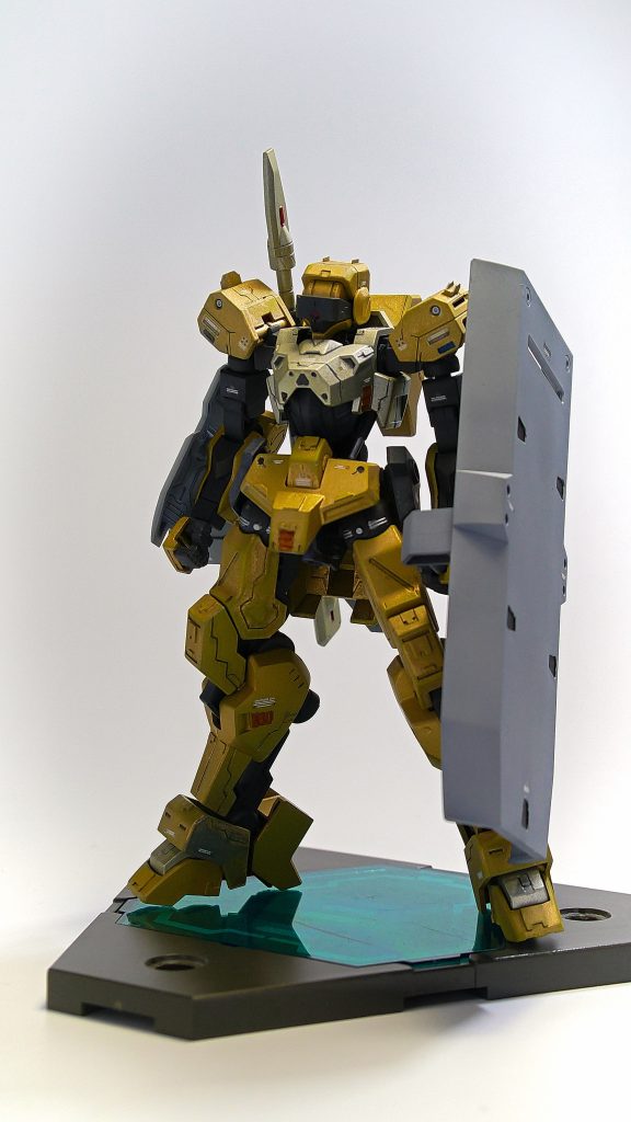 HGイオフレーム獅電ゴールドver–2枚目/制作者：オッサムライ