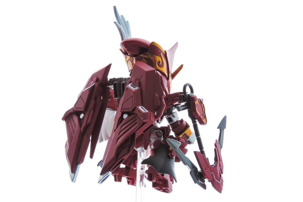 宇宙海賊トリニティの三兄弟の末子。 好奇心旺盛でお転婆な性格の可憐な少女。 欲しいお宝を自分のモノにする為には 誰であろうと容赦なく攻撃する残虐な一面も。