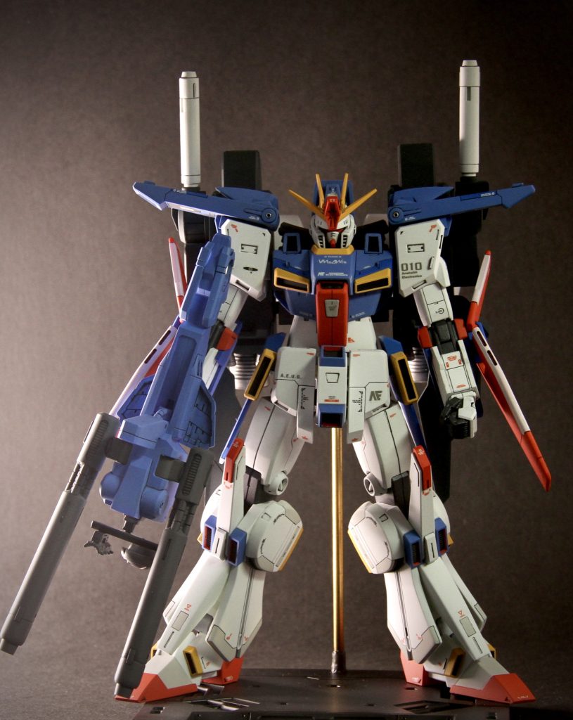 僕はZ派でありZZ派でもあります MarkIIも好きですはい欲張りですさて今回の撮影は、少し趣向を変えてみました デジ一眼を使用してみました雰囲気はなんとなく伝わってくれてるのかなぁと色々と試してみたのですが…もっとデジ一眼レフの勉強しなければ正直 スマホの方が綺麗に手軽に撮れる気がするのですが…いやきっと気のせいだうんプロポーションを変更しています膝と足首の間接部で各2mm延長大腿部上方で1mm延長腹部で1mm延長上腕部で1mm延長全体的に大迫力な ZZですがスラッとしたスマートな部分もあるのがZZというイメージが僕の中の ZZ