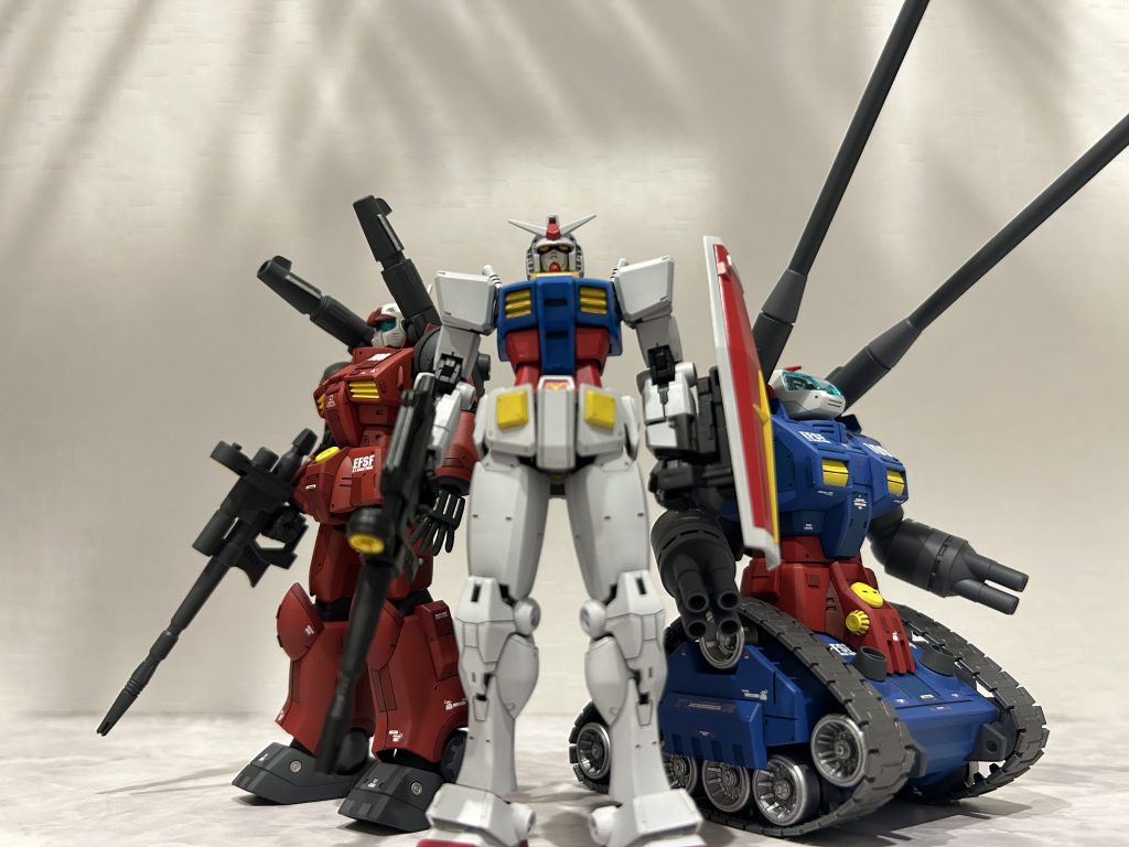 やりたかったＶ作戦ガンダムはエアブラシ塗装した初めてのやつだったのでデカールやディテールアップは一切無し…改めて作りたいがまだまだ順番待ち     