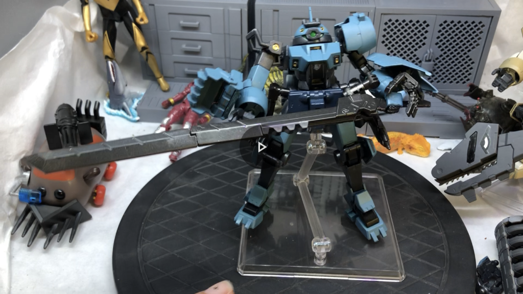 アスタロトのデモリッションナイフと左腕を装備