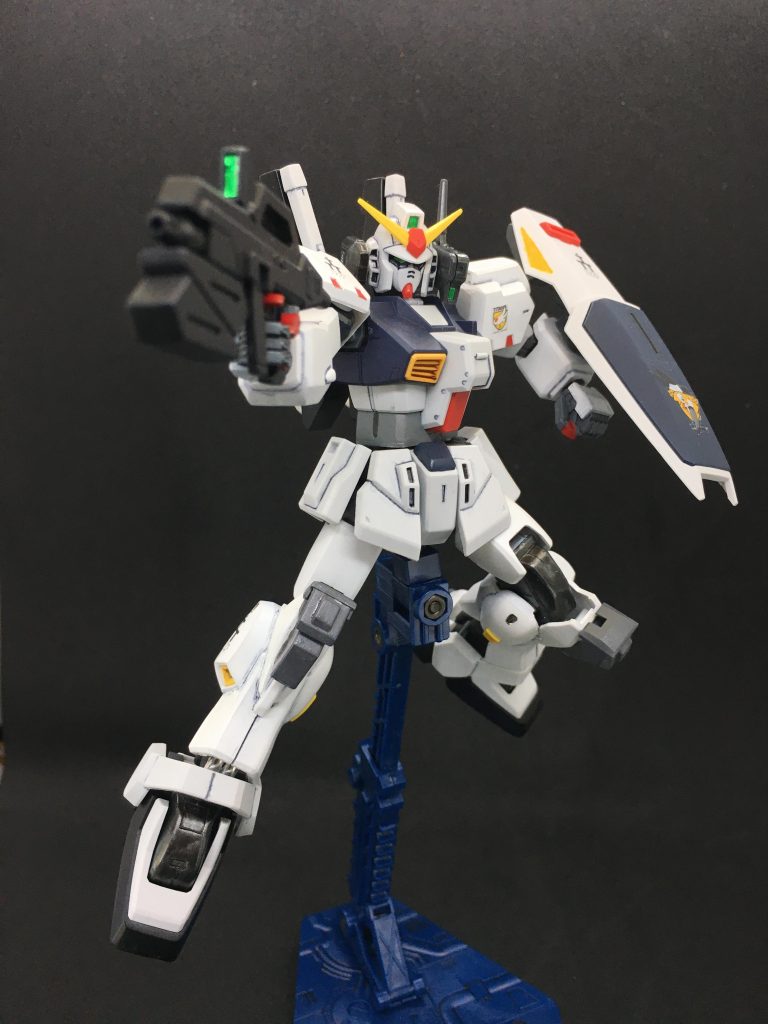 ガンダムMk-Ⅱは宇宙世紀0087年にティターンズが開発し、グリーン・ノアにて運用試験を行った01~03号機(後エゥーゴが奪取)、及びテスト途上で発生した事故の後で破棄された04号機までをオリジナルロット、後年の宇宙世紀0090年代に製造されたアフターロット(※「機動戦士ガンダムMSV-R ジョニー・ライデンの帰還」登場のヴァースキ搭乗機、「機動戦士ガンダムUC 獅子の帰還」登場のバナージ搭乗機)として2種に大別される、というのがMSマニア達の間での定説となっていた。