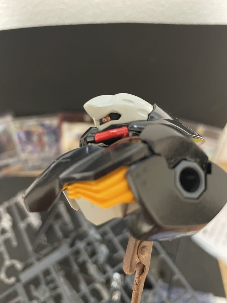 モノアイレンズはWAVE製を仕込みました。