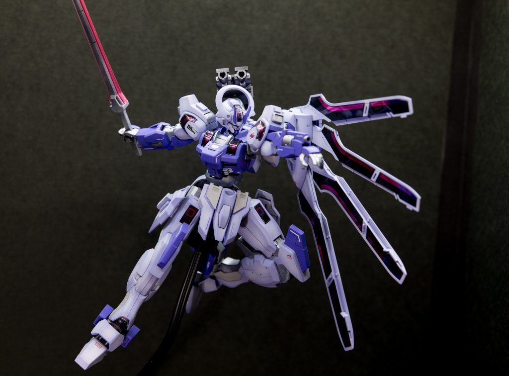 腕にはプラパイプをつけて、強そうにしました。