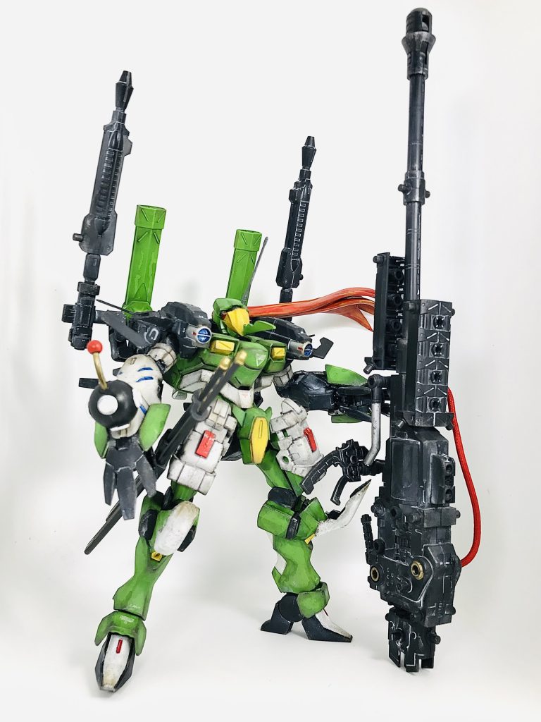 さらにジャンクパークで膝アーマーと汚し追加で…そこそこカッコよくなった気がしたので…完成機体名：スーパーケロロロボ Mk-3 サージェントカスタム 遠距離特化型型式番号：KE-DOJI-931（ケロ ドジくさい）まぁネタ機体？にしてなかなかカッコ良い感じに仕上げられたかなぁ…と…最後までご閲覧ありがとうであります🐸おまけ & 次回エイリアンシリーズ予告？