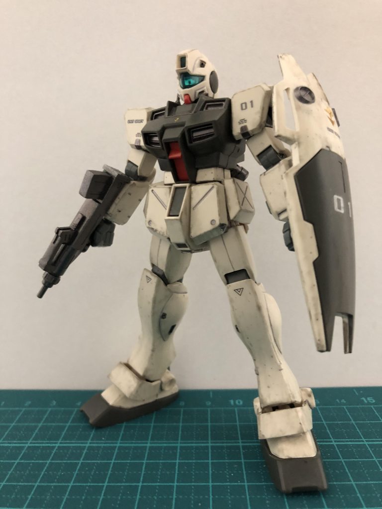 部分塗装:ガンダムマーカーデカール:ガンダムデカールウェザリング:リアルタッチマーカー、ウェザリングマスターディテール:合わせ目消し、スジボリ少々、バイザー内のディテールをプラ板で追加