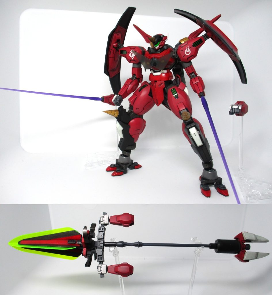 武装その3と4 イーシュヴァラAおよびBは元機体通りの設定。手持ち武器が一つしかないので、Aを飛ばす時はランスの専用グリップを展開して両手持ちします。