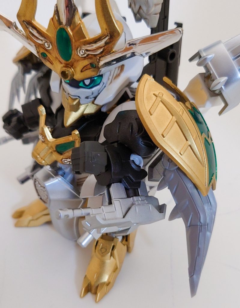 武器その2 仕込み銃両腕に取り付けております。