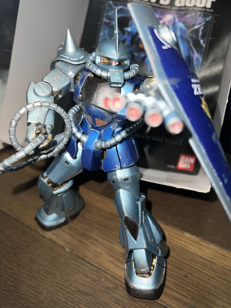 内部フレームはやはり100均のゴールドマジックで塗装してますABSだった気がしますが、よく割れなかったなと今更思います💦