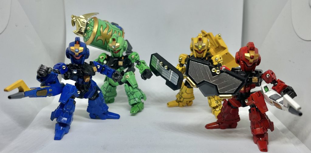 氷龍と炎龍も加えて、四体揃い踏み。同じキットを使っているので…