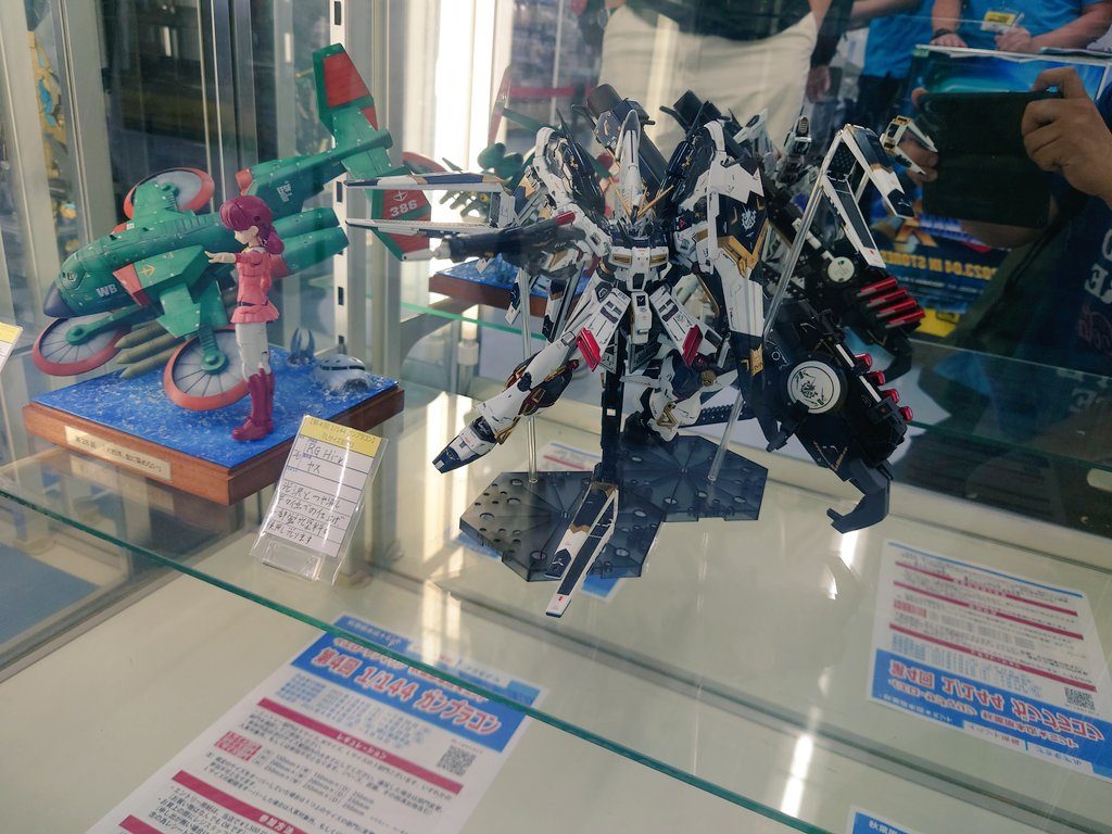 現在(2023/07/16)秋葉原イエローサブマリンの1/144ガンプラコンに展示中近くに来たら見てもらえると嬉しい