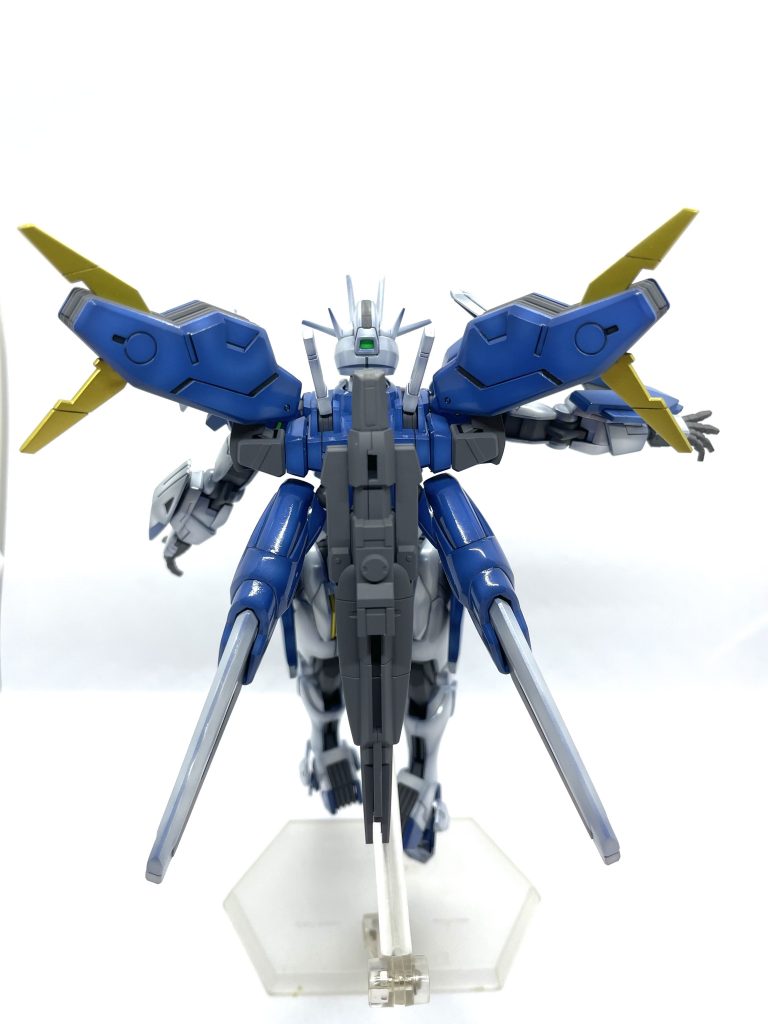 エアリアル改修型の青色がくすんだ感じで、この色をグラデーションで出すのに苦労しましたが、うまく再現出来たのではないかと思います。グラデーション下地の後に金属反射感出すのにパール吹いたけば、、とちょっと後悔。