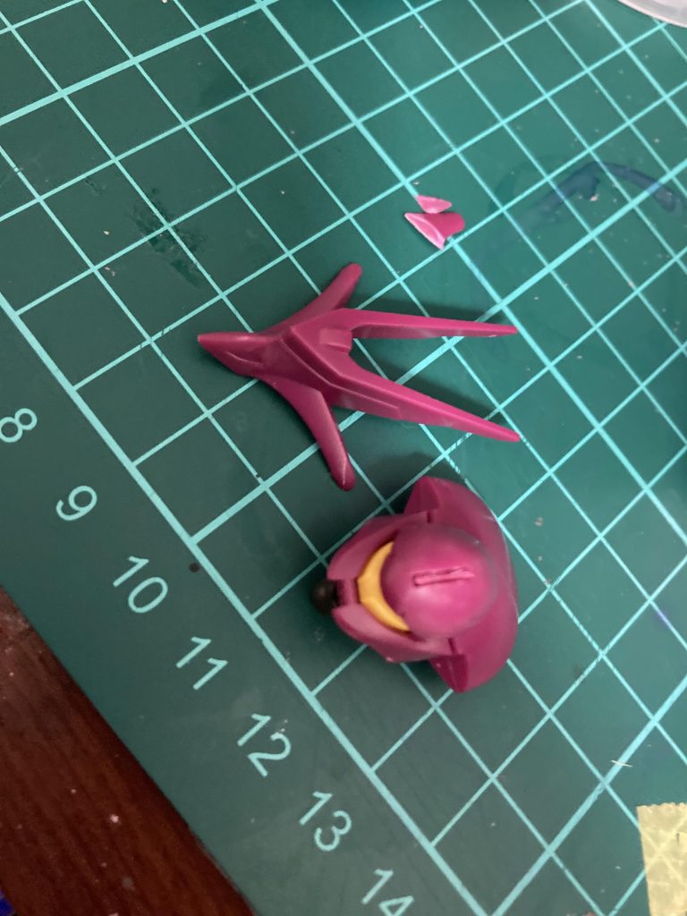 元のツノはあまりに主張が激しい(それが