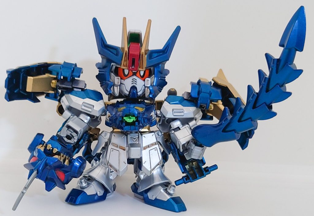 武器その３　ヒートロッドドラゴンの尻尾を模したヒートロッドです。